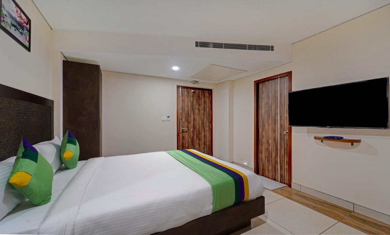 Treebo Vetri Supreme Residency होटल 3*