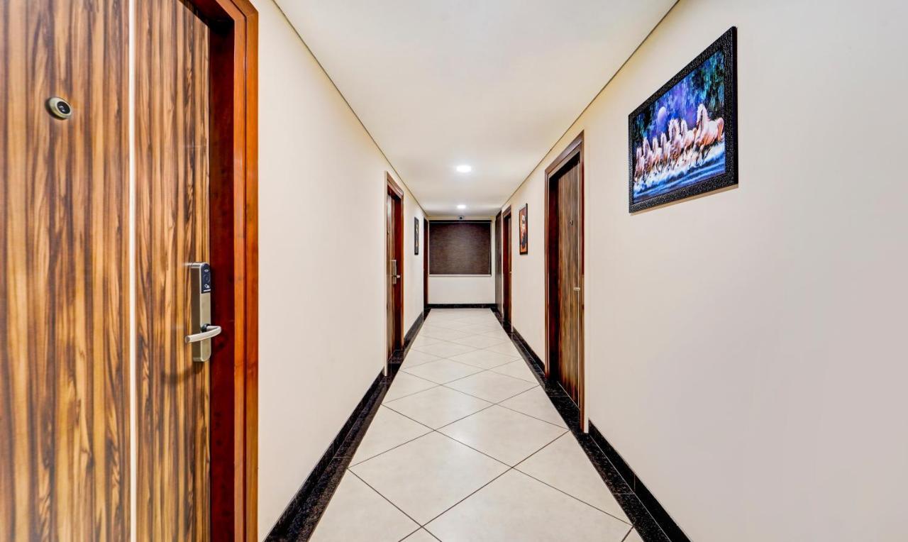 होटल Treebo Vetri Supreme Residency 3*
